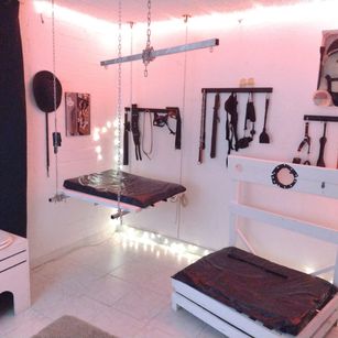 Model - VARDOK LUX cum