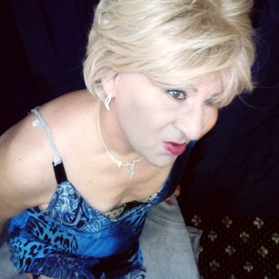 Model - Carol_Cream dominatrix