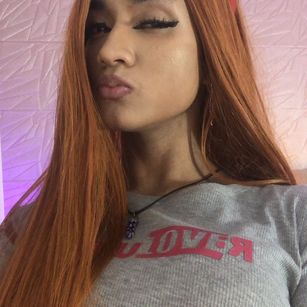 Model - Vanessa Hills bigcock