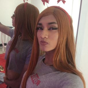 Model - Vanessa Hills cum