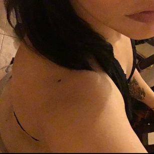 Model - MissChuwie ass