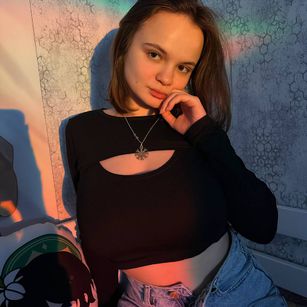 Model - NikiMoris cute