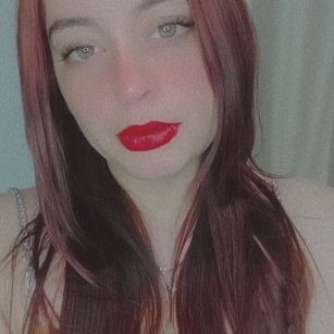 Model - Lola carper LOVENSE