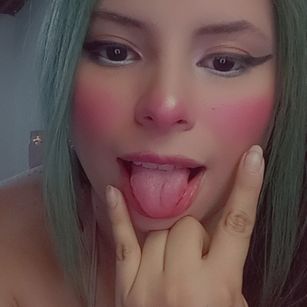 Model - Jenny Velez heels