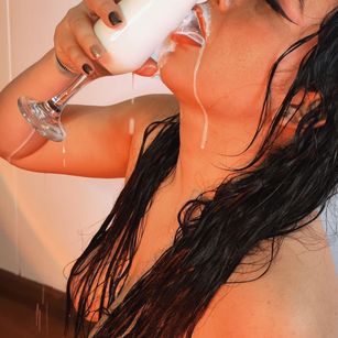 Model - Sara Castle bdsm