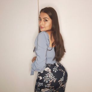 Model - Andrea_Sweet123 cheerful