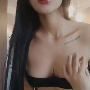 Model - amy and richard footjob