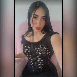 Model - Priscila Pretty medias