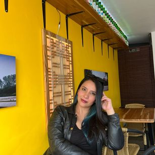 Model - PrettyVioleta colombian