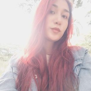 Model - jessica Bates curvy