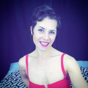 Model - SassyLassie striptease