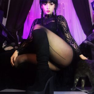 Model - mistress_Asmodeus sissy