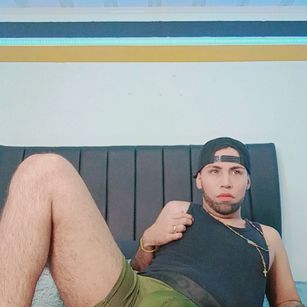 Model - alejandro lawlees sexy