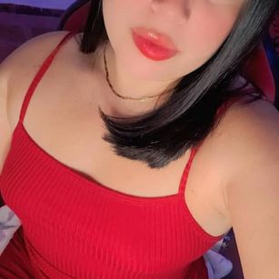 Model - Natasha finger