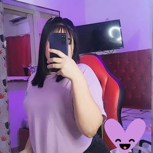 Model - Natasha squirt