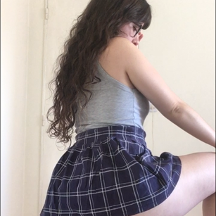 Model - Emily Sunflower bigboobs