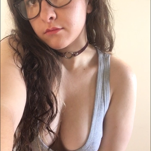 Model - Emily Sunflower cum