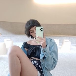 Model - Little Maxz petite