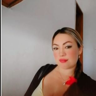 Model - LunaTik coquette