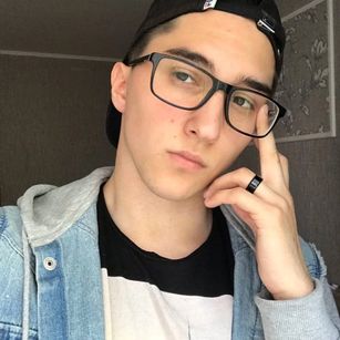 Model - Alex Sweet college