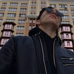 Model - Alex Sweet gay