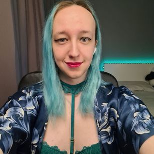 Model - TheTrixy dildo