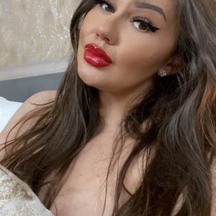 Model - Sascha Blosom bigass