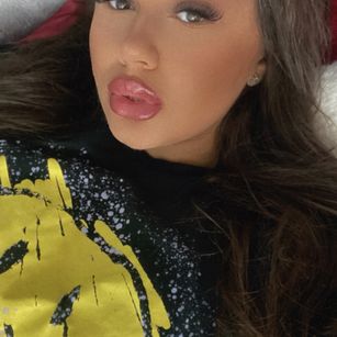 Model - Sascha Blosom roleplay