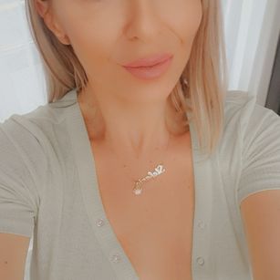 Model - hot 69 milf smoking