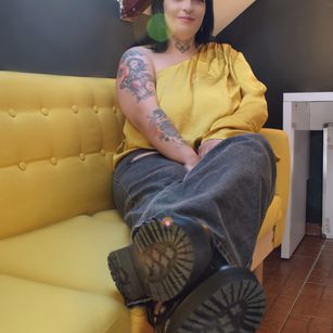 Model - TaliaTrinity femdom