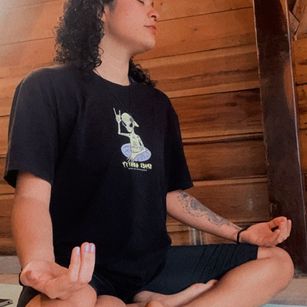 Model - IsaMoore dildo