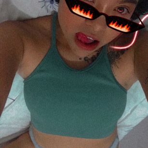 Model - IsaMoore petite