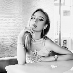 Model - KhristinaMiller striptease