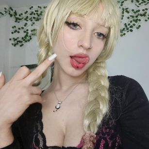 Model - Peachy_Meowii cute