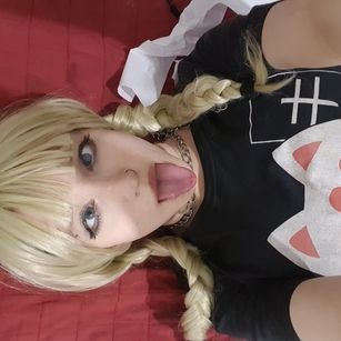 Model - Peachy_Meowii babe