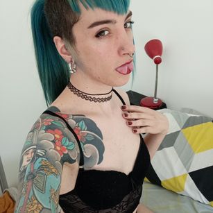 Model - luna.k bigcock