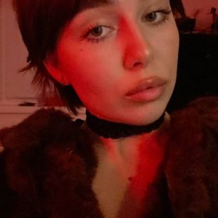 Model - warm june cute