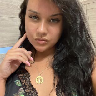 Model - Amina Lush PAWG