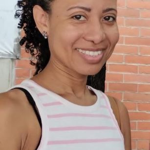 Model - LorenzaDuraznos simple