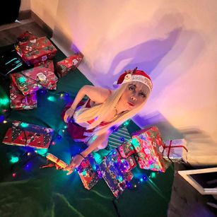 Model - Wildlyoon hairy