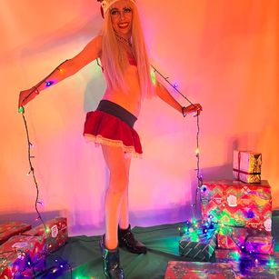 Model - Wildlyoon hairy