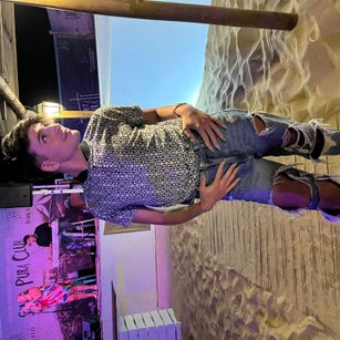 Model - EmiliaXander Hot