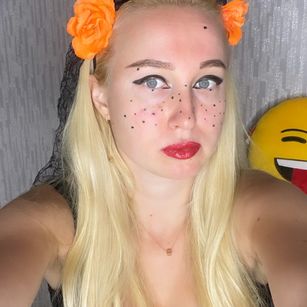 Model - I am Hot Eva Blonde