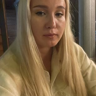 Model - I am Hot Eva LOVENSE