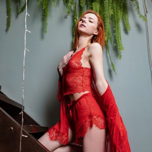 Model - Sherry Sandra toys