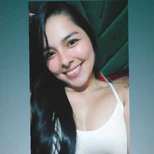 Model - Iris Moira teen