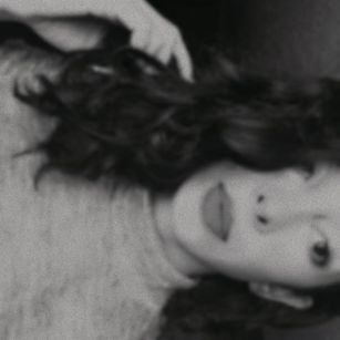 Model - Koraline anal