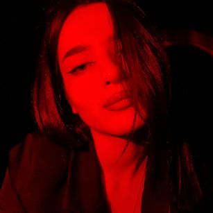 Model - Lumina young