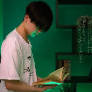 Model - RIN_HUGO natural