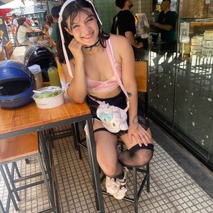 Model - Mikigetsfucked feet